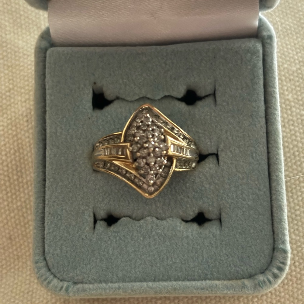 Elegant Gold Women's Ring purchased at Gordon’s Jewelry